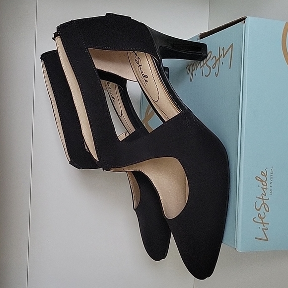 Women's LifeStride Giovanna 2.5" heels size 11M - Picture 2 of 10